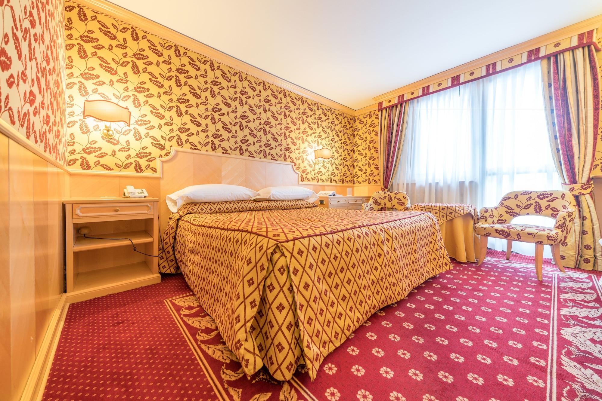 Hotel Spinale Madonna di Campiglio Bagian luar foto