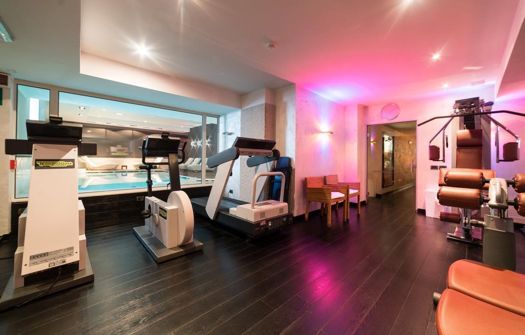 Hotel Spinale Madonna di Campiglio Bagian luar foto