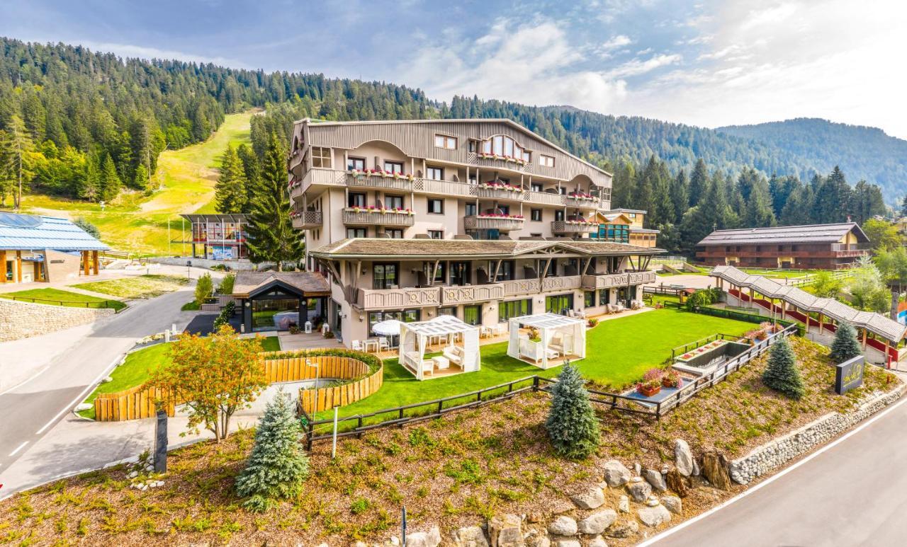 Hotel Spinale Madonna di Campiglio Bagian luar foto
